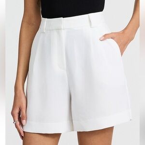 EXPRESS - High Waist Relaxed White Shorts - Size 4